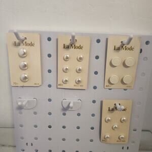 Vintage lot of La Mode buttons